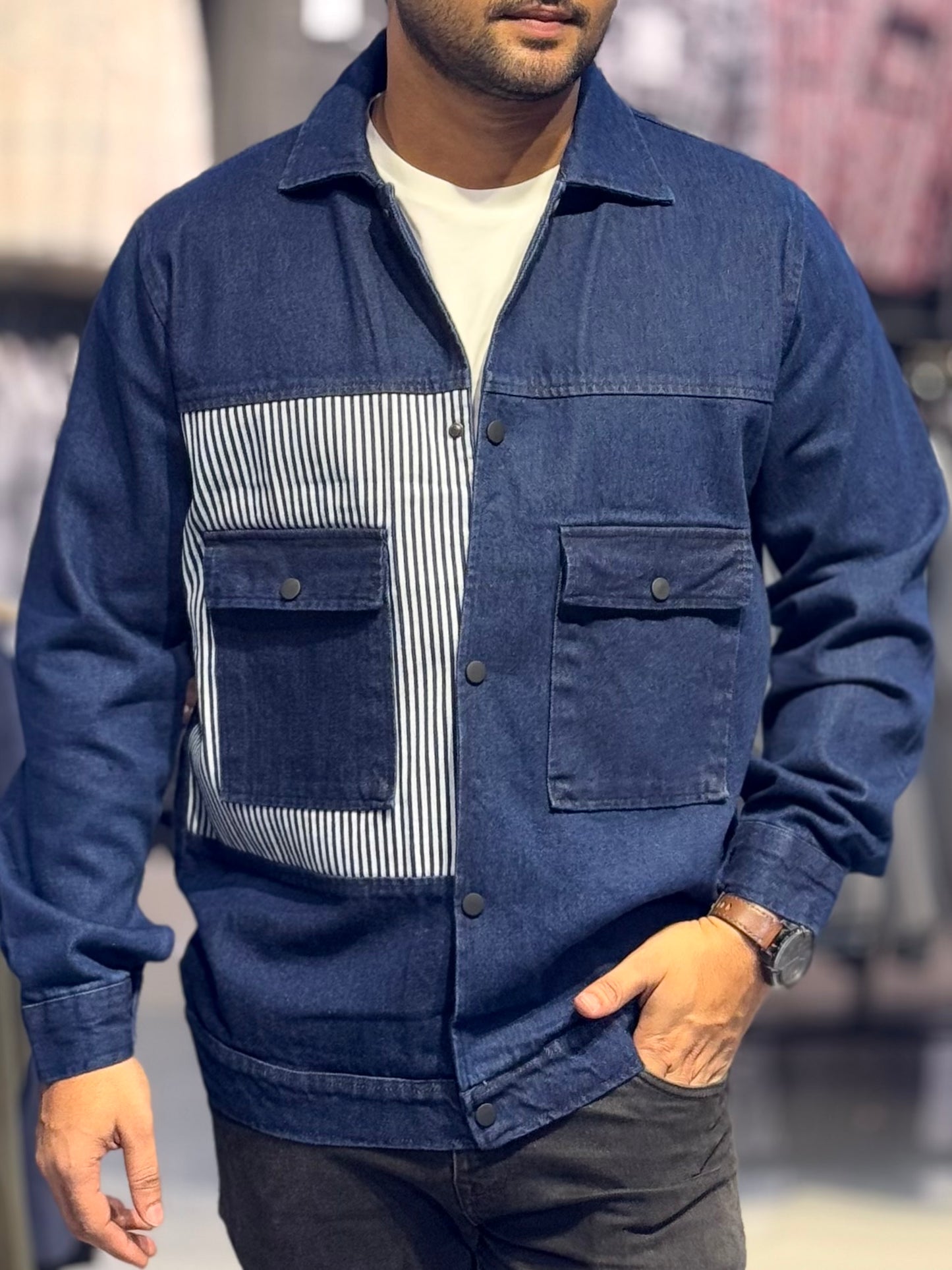 Dark blue pocket contrast denim jacket