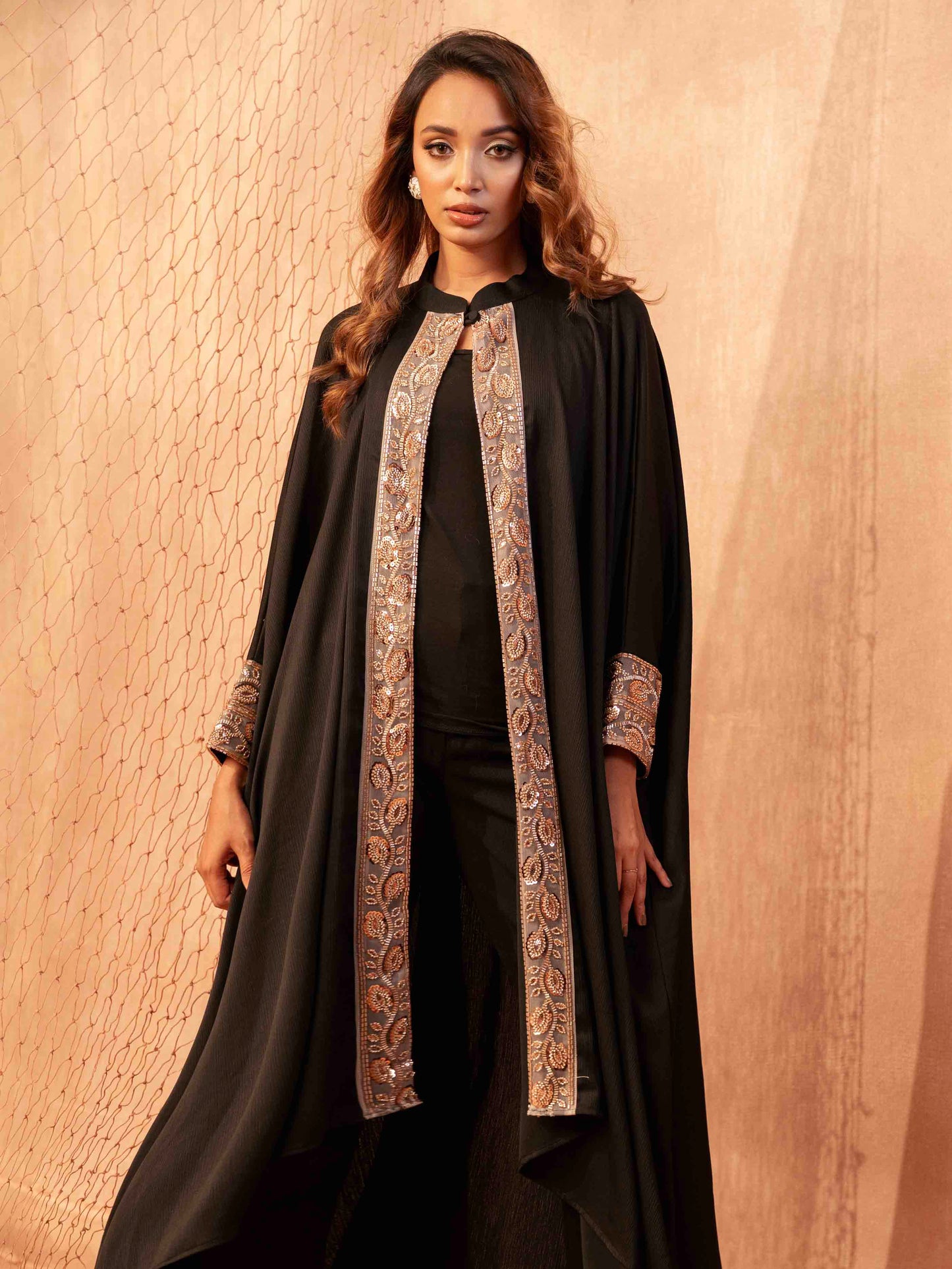 Black karchupi design female abaya