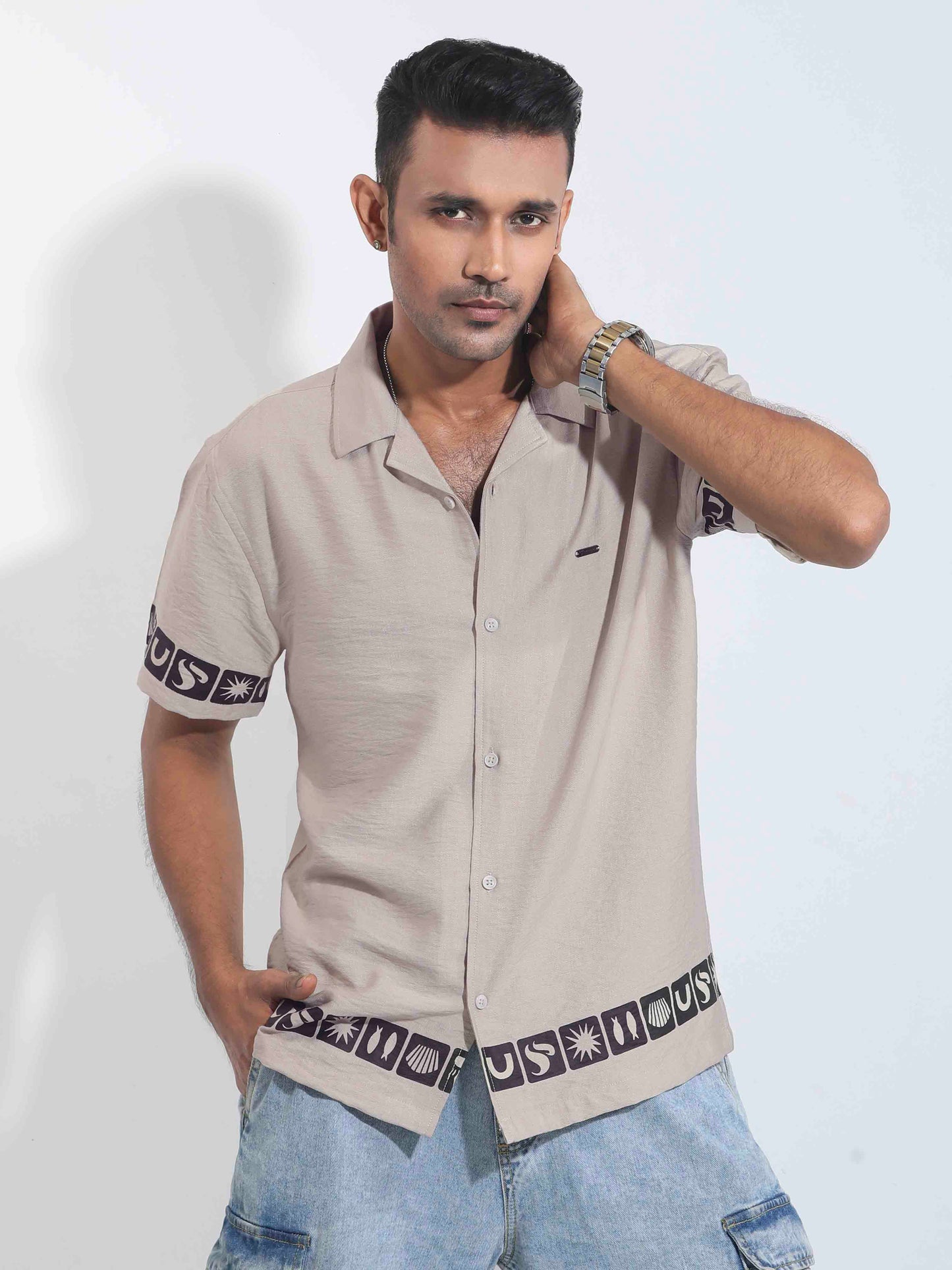 Monochrome grey color hand and waist printed Havana shirt