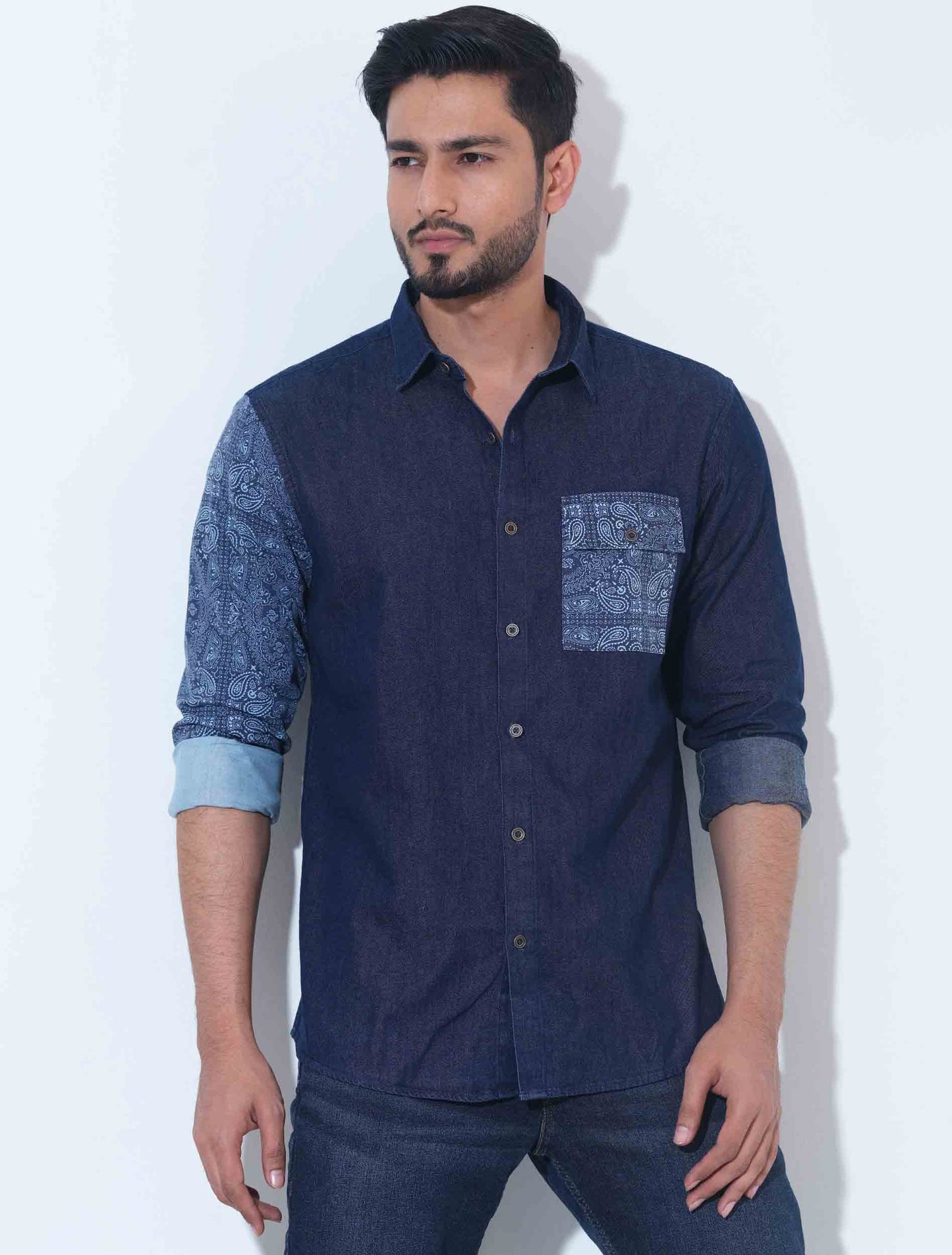 Blue pocket and hand contrast printed denim full sleeve shirt