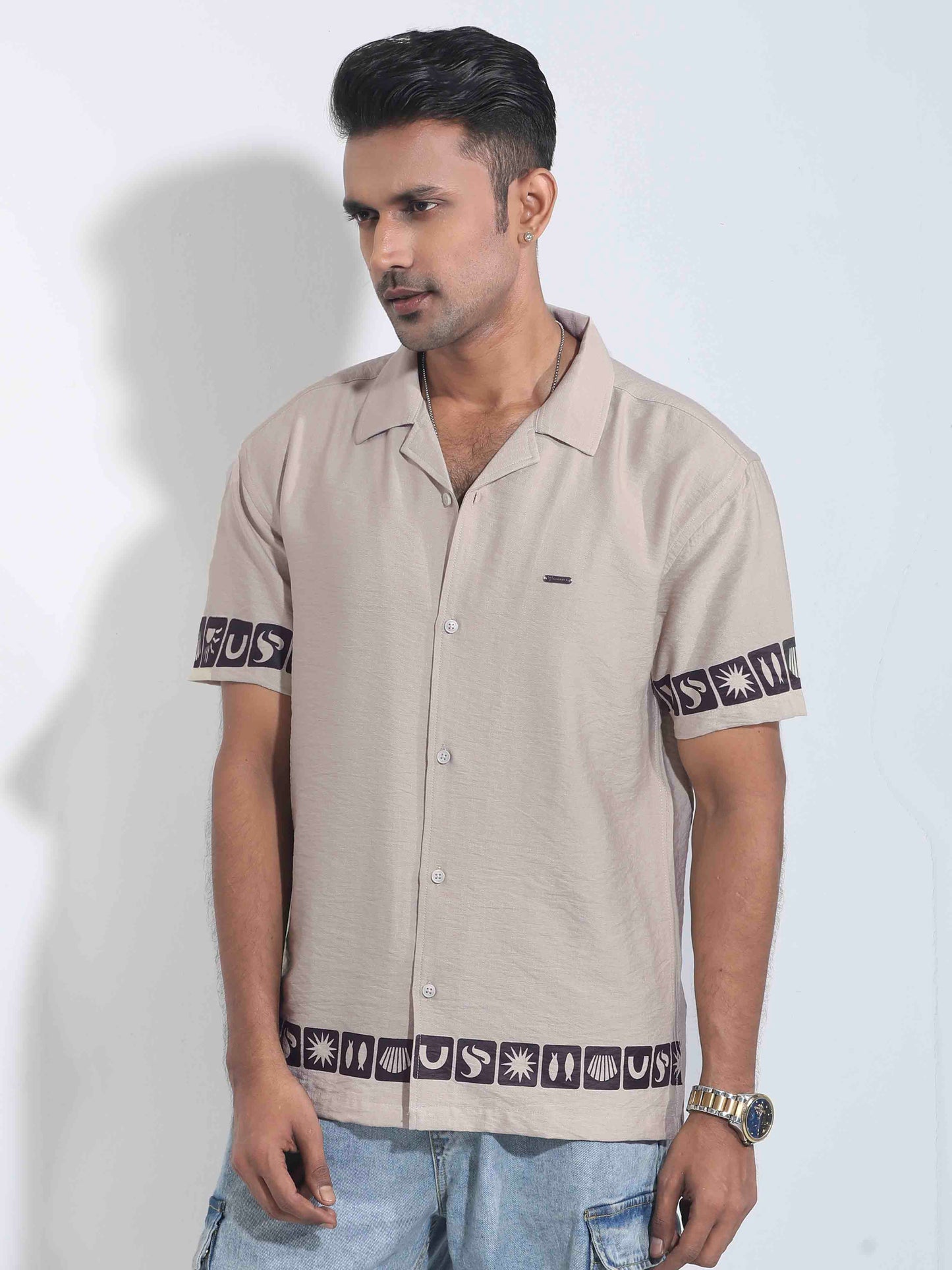 Monochrome grey color hand and waist printed Havana shirt