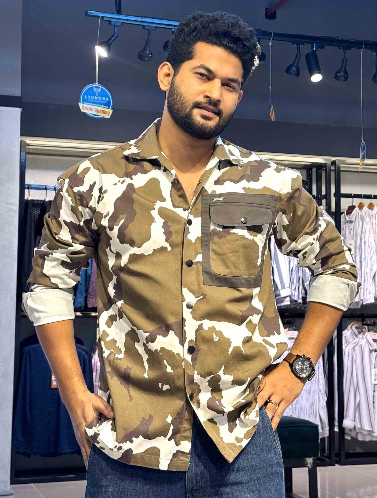 White - coffee camo printed shacket