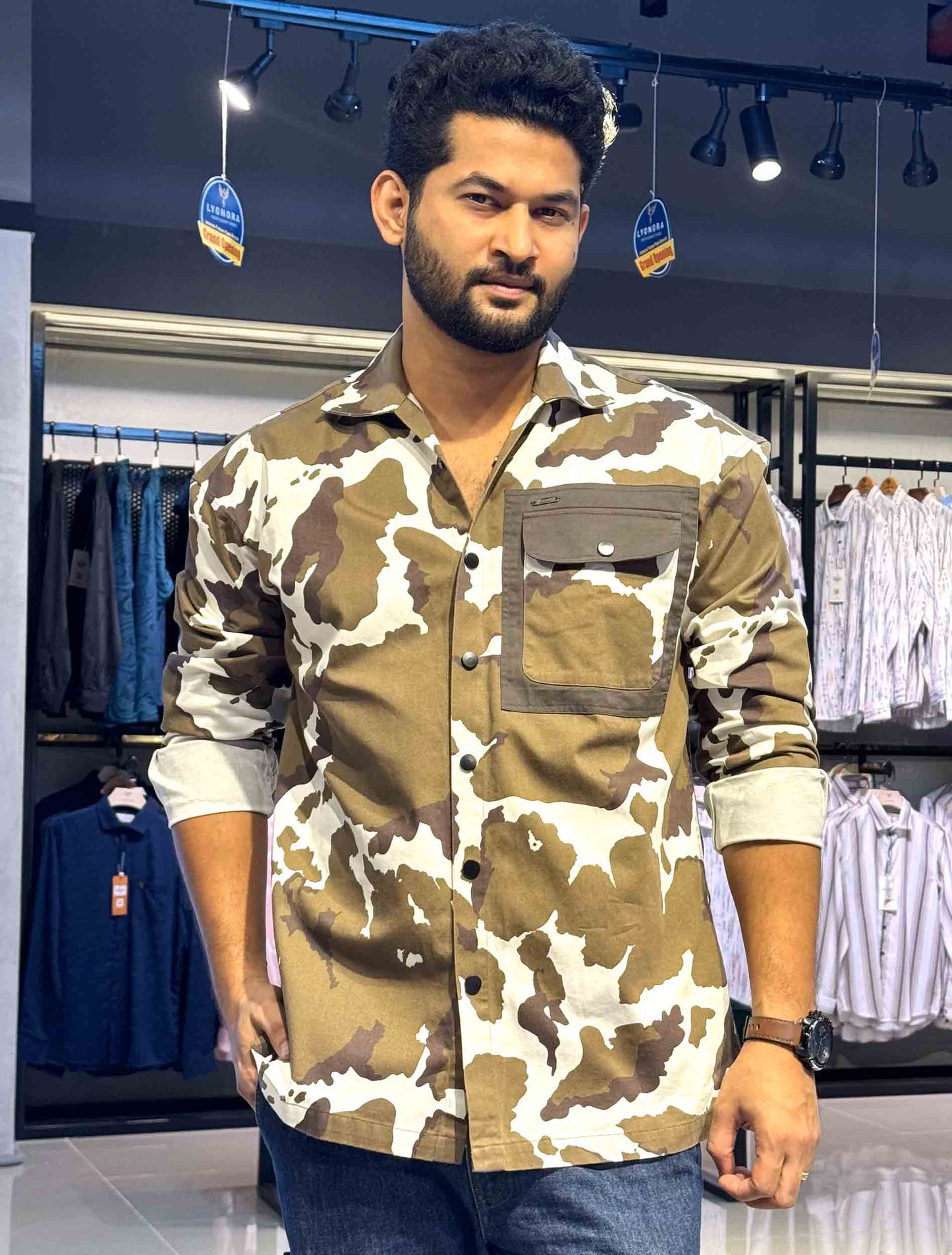 White - coffee camo printed shacket