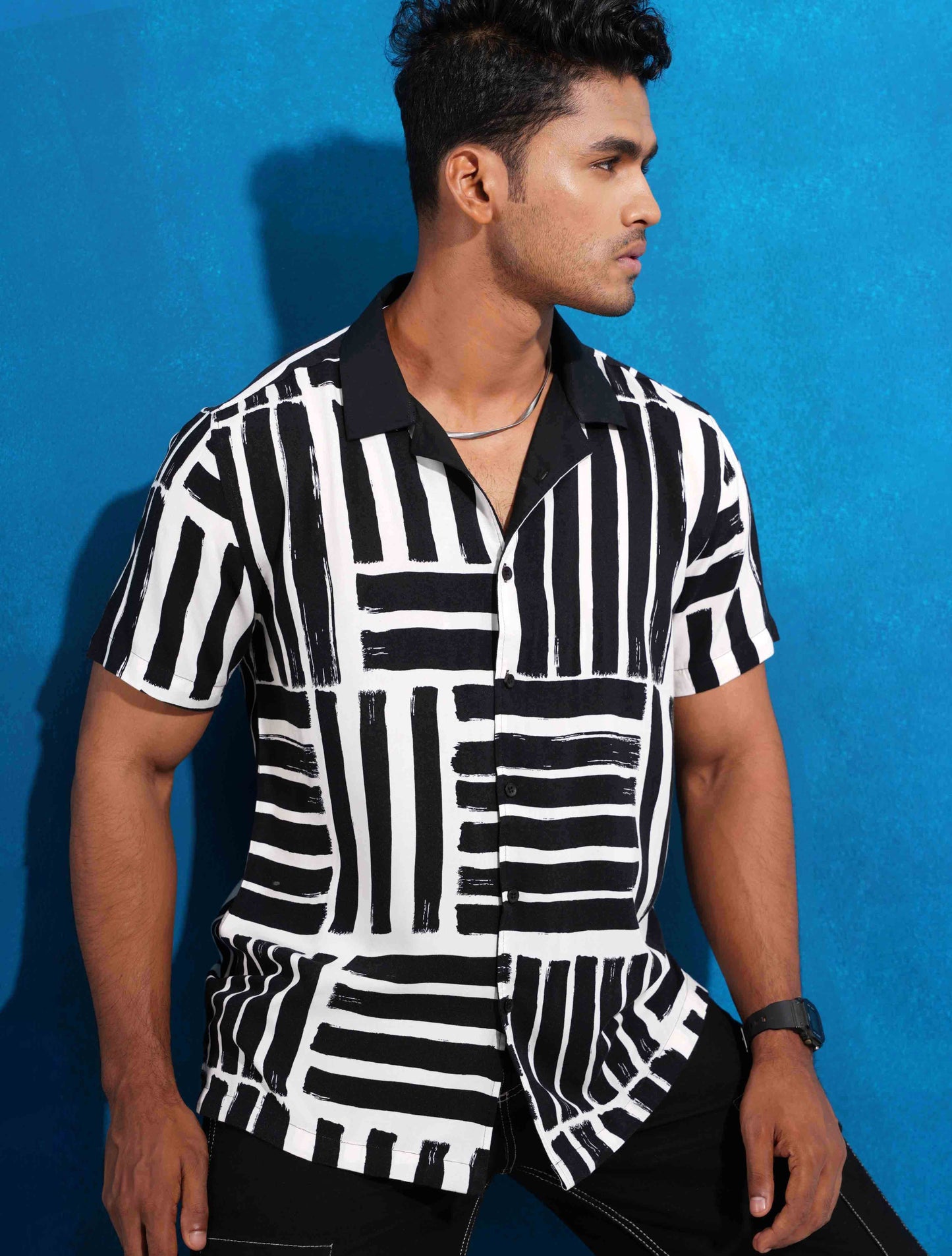 Black and white cross parallel havana shirt