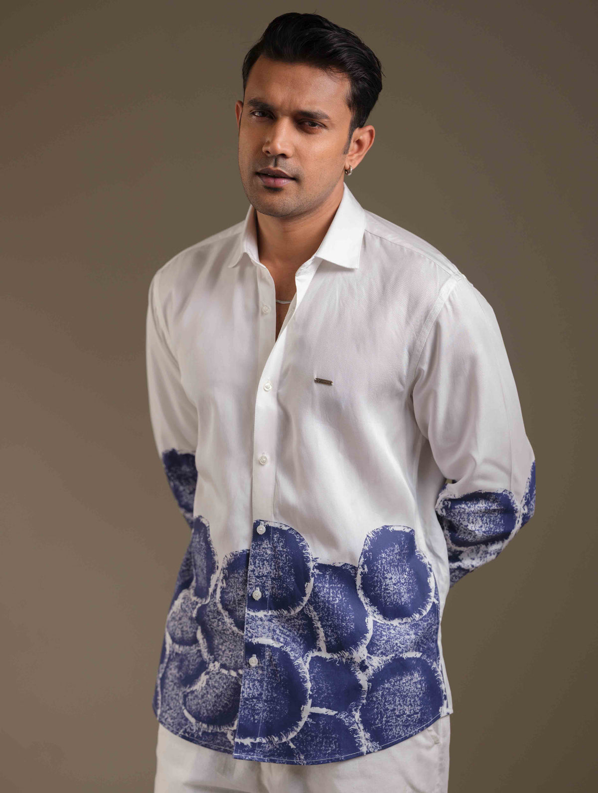 White Circle printed casual shirt