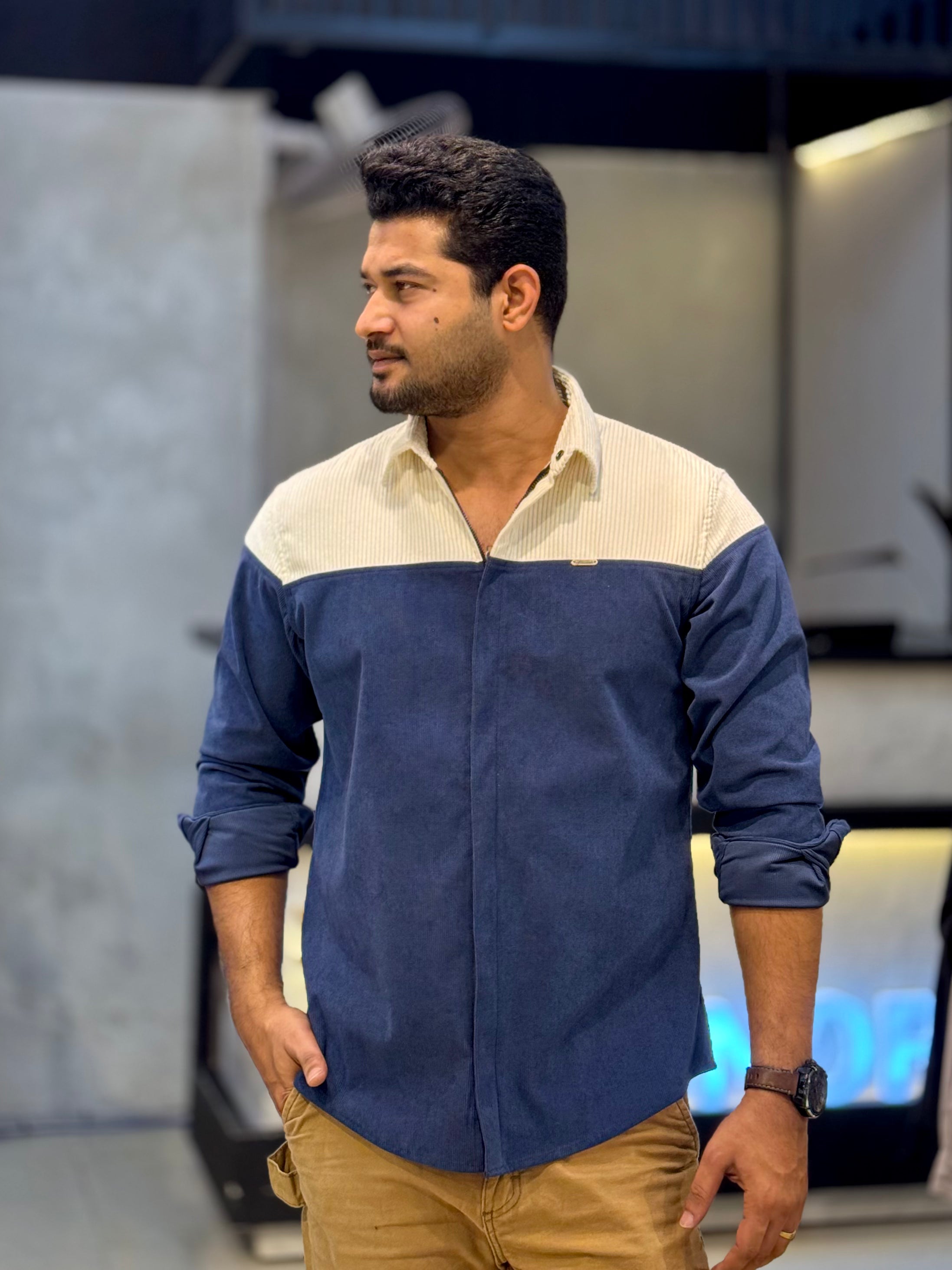 Cream blue Shoulder Contrast Premium Zipper Cord Shirt