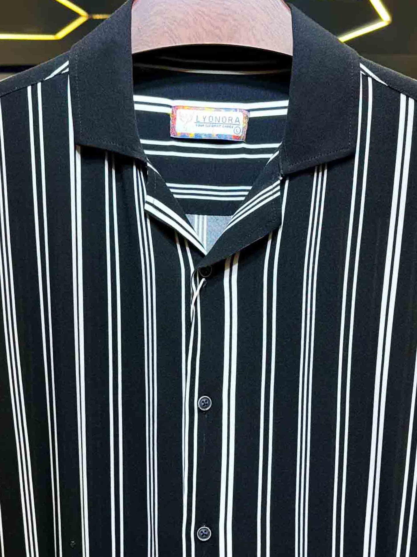 Black stripe collar contrast havana shirt