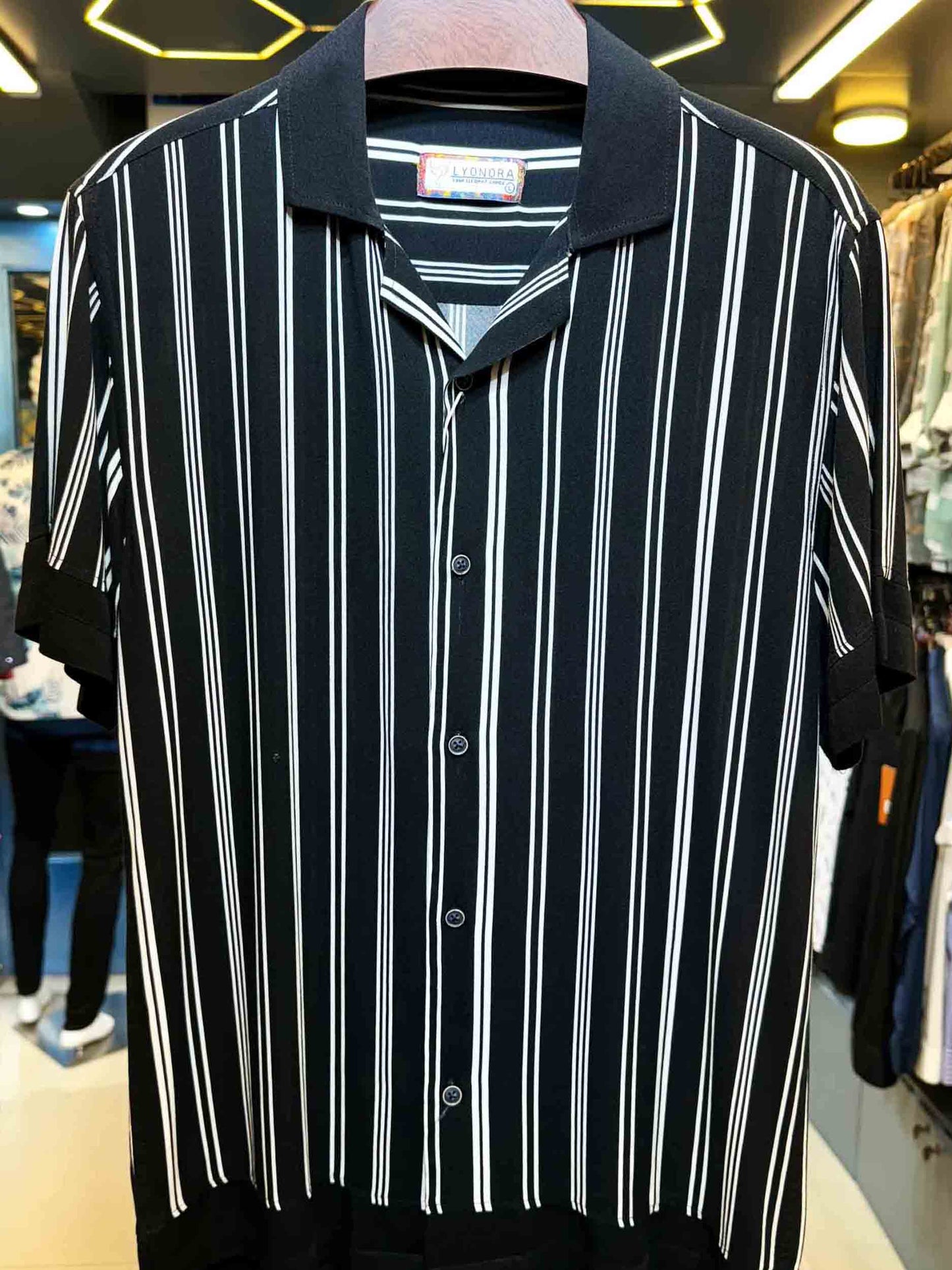 Black stripe collar contrast havana shirt