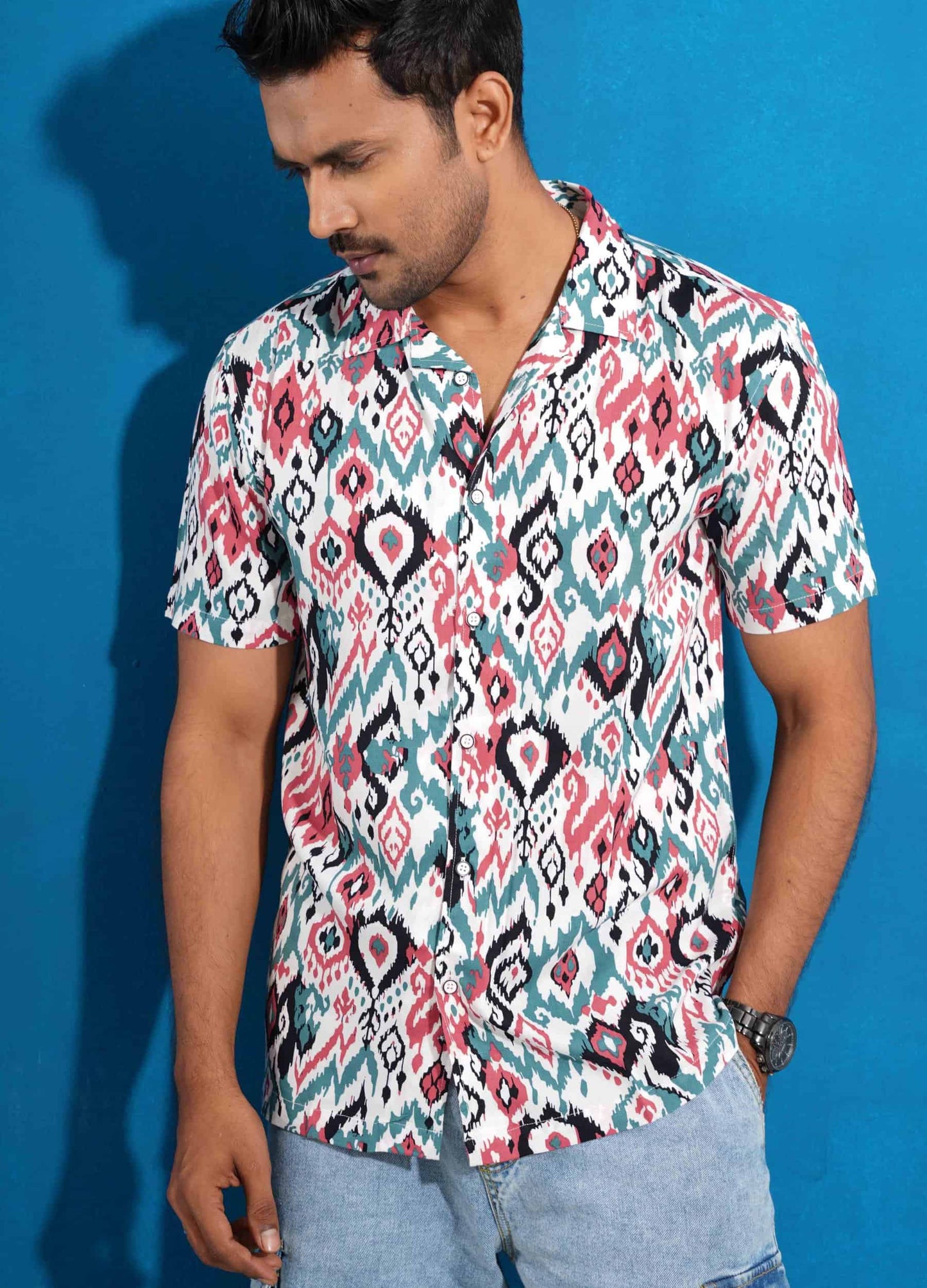 White-pink green pentagonal cube printed havana shirt