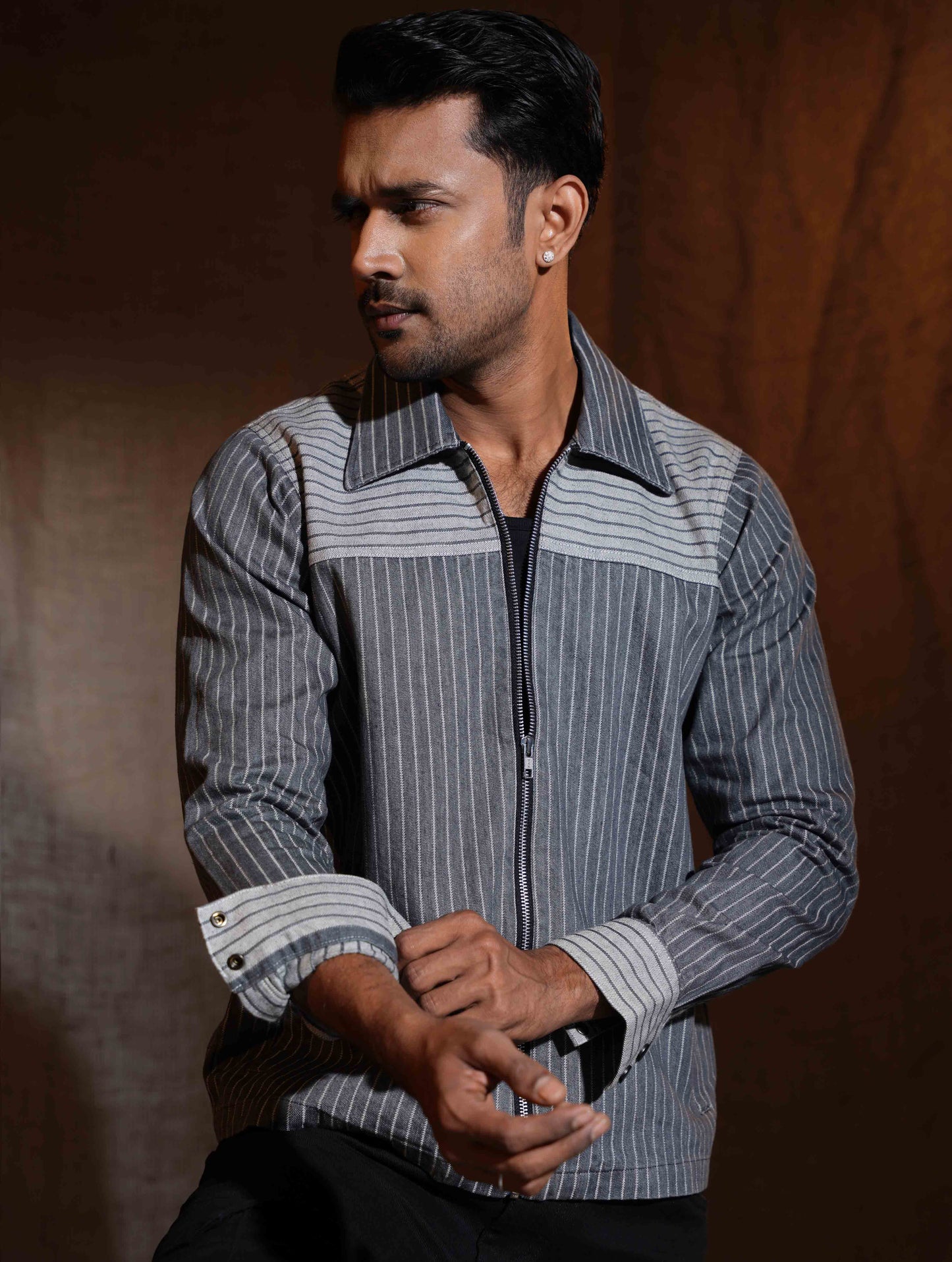 Gray Ash stripe  Shoulder Contrast zipper jacket