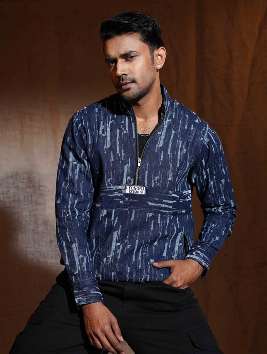 Blue denim Scratched half zipper jacket