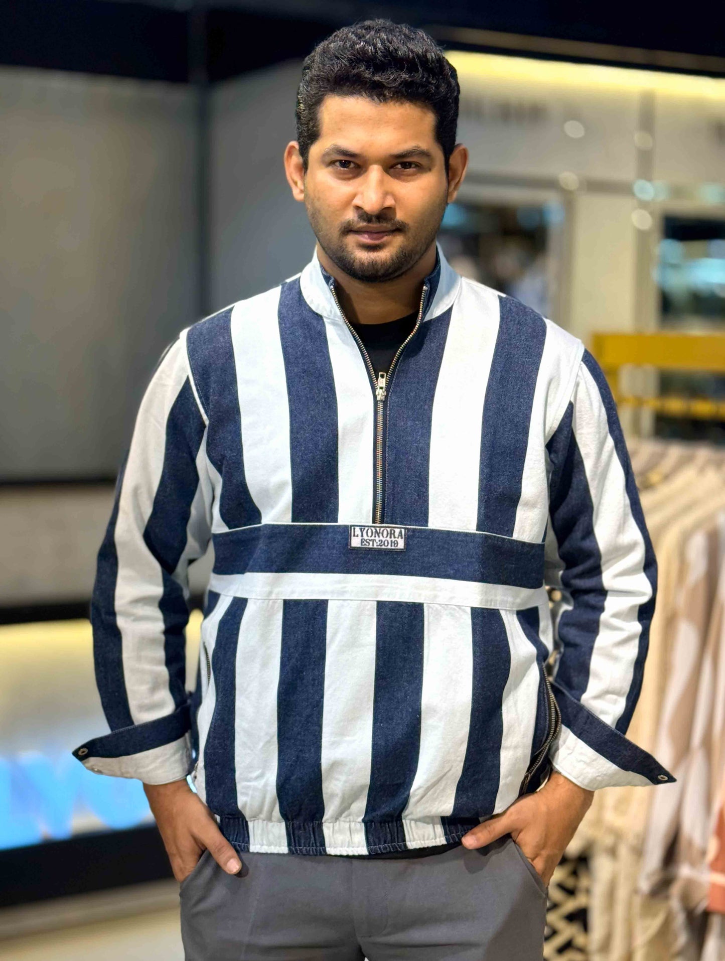 Faded White Blue stripe half zipper jacket