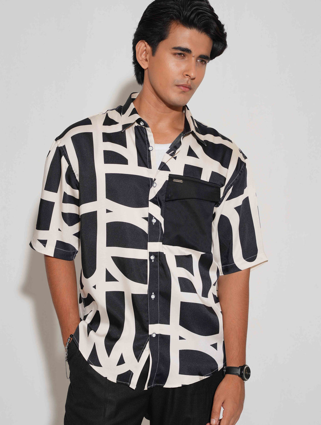 Black and white printed drop shoulder shirt