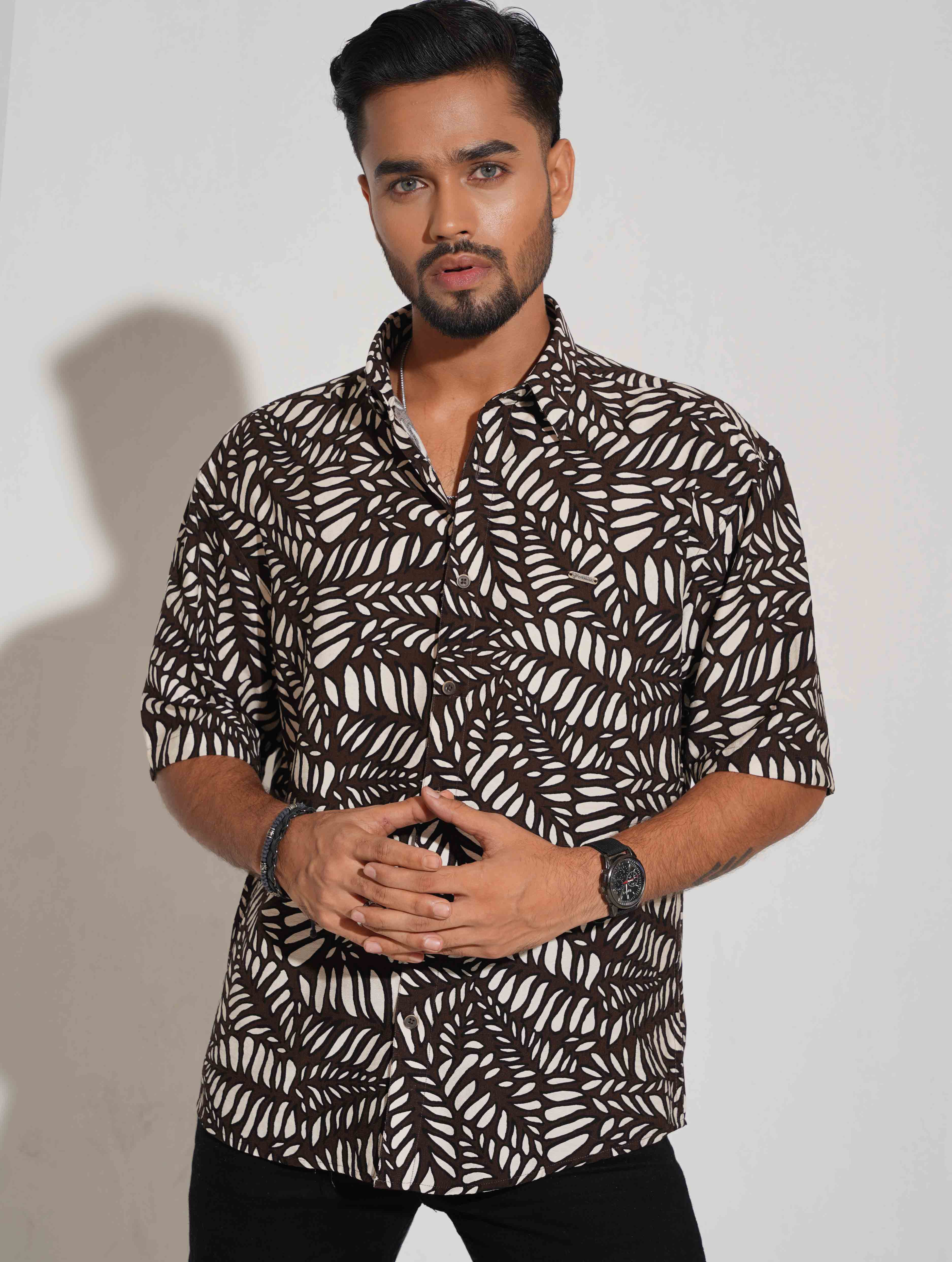 Coffee leaf printed drop shoulder shirt