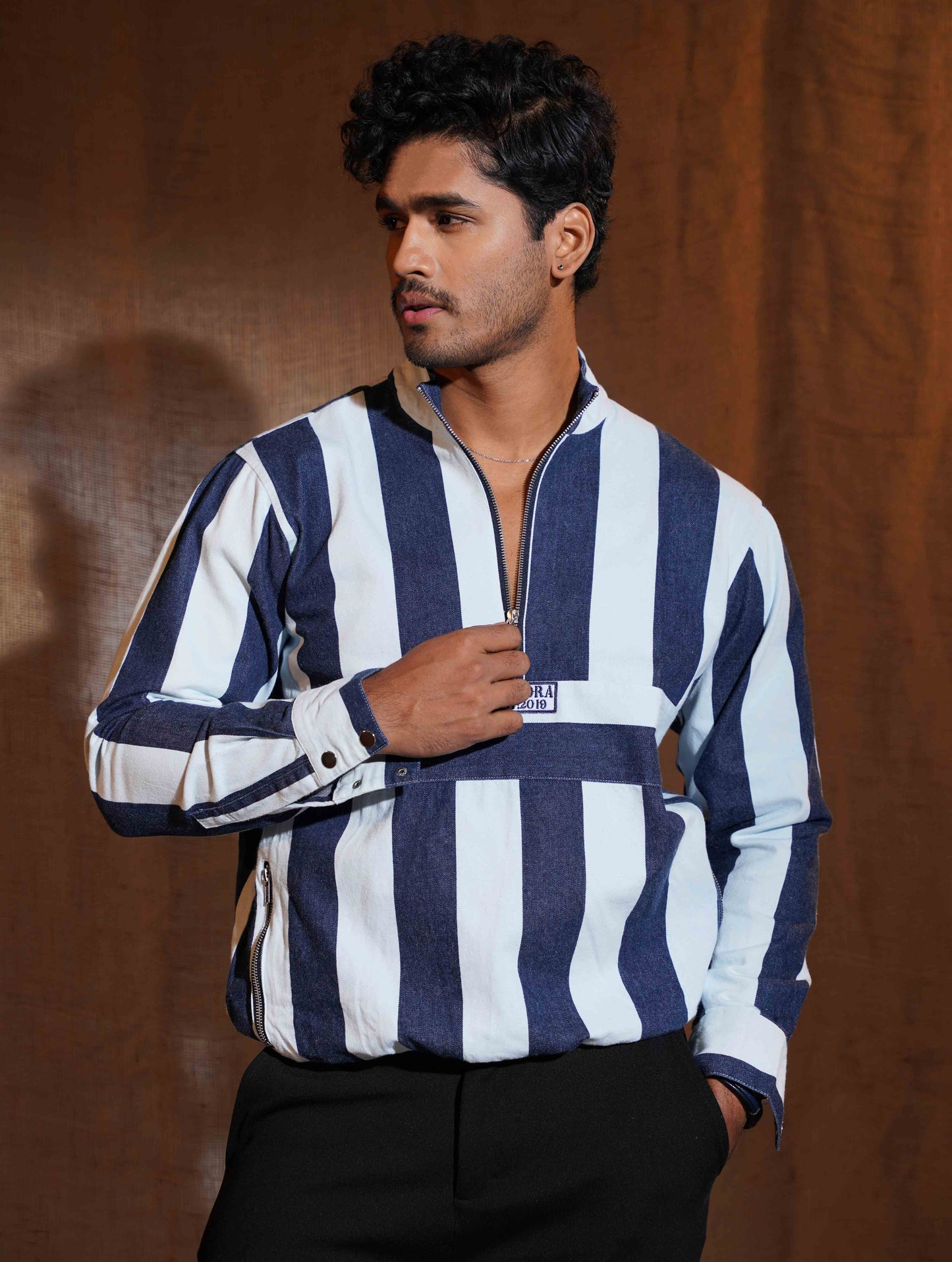 Faded White Blue stripe half zipper jacket