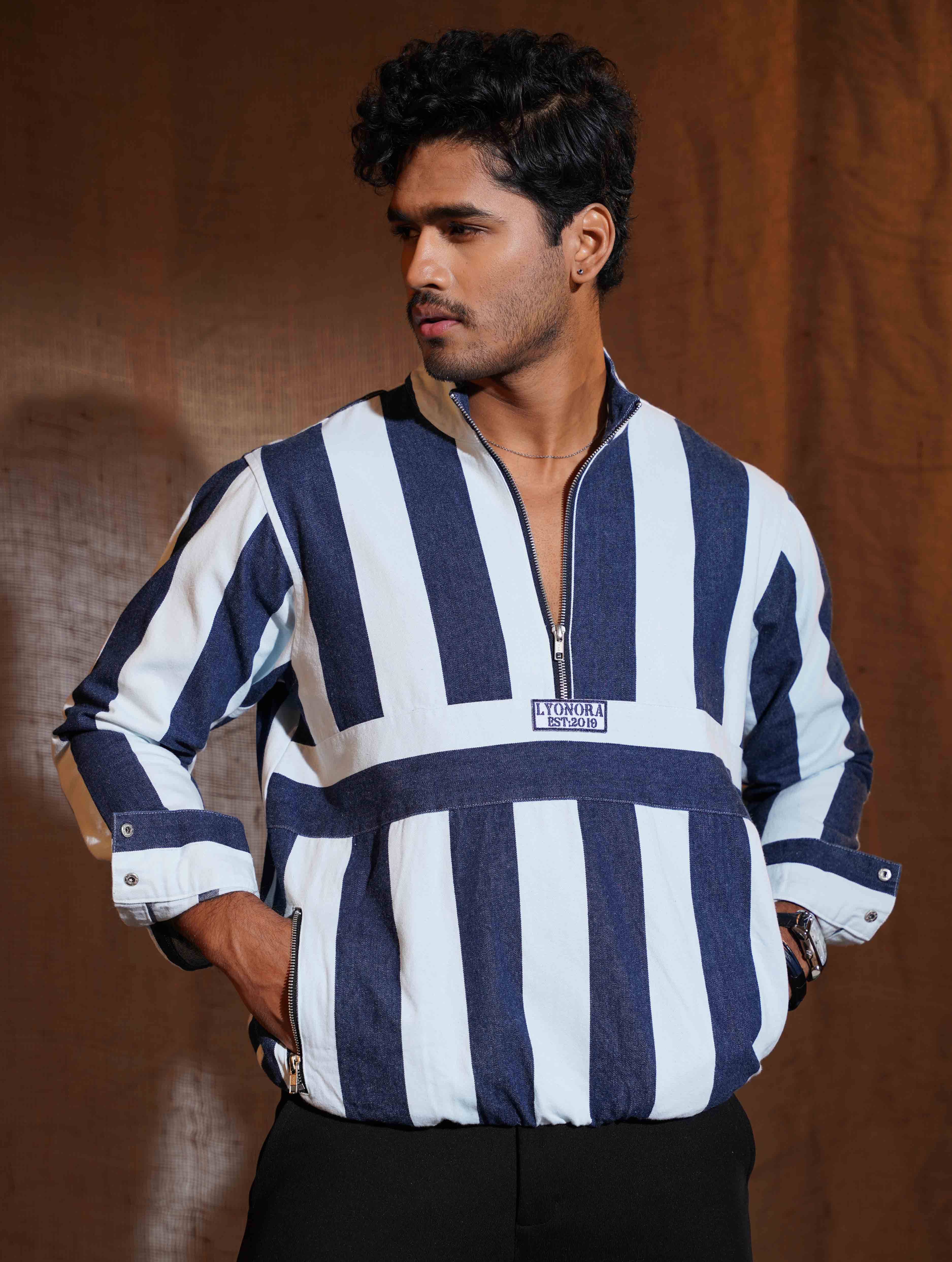 Faded White Blue stripe half zipper jacket