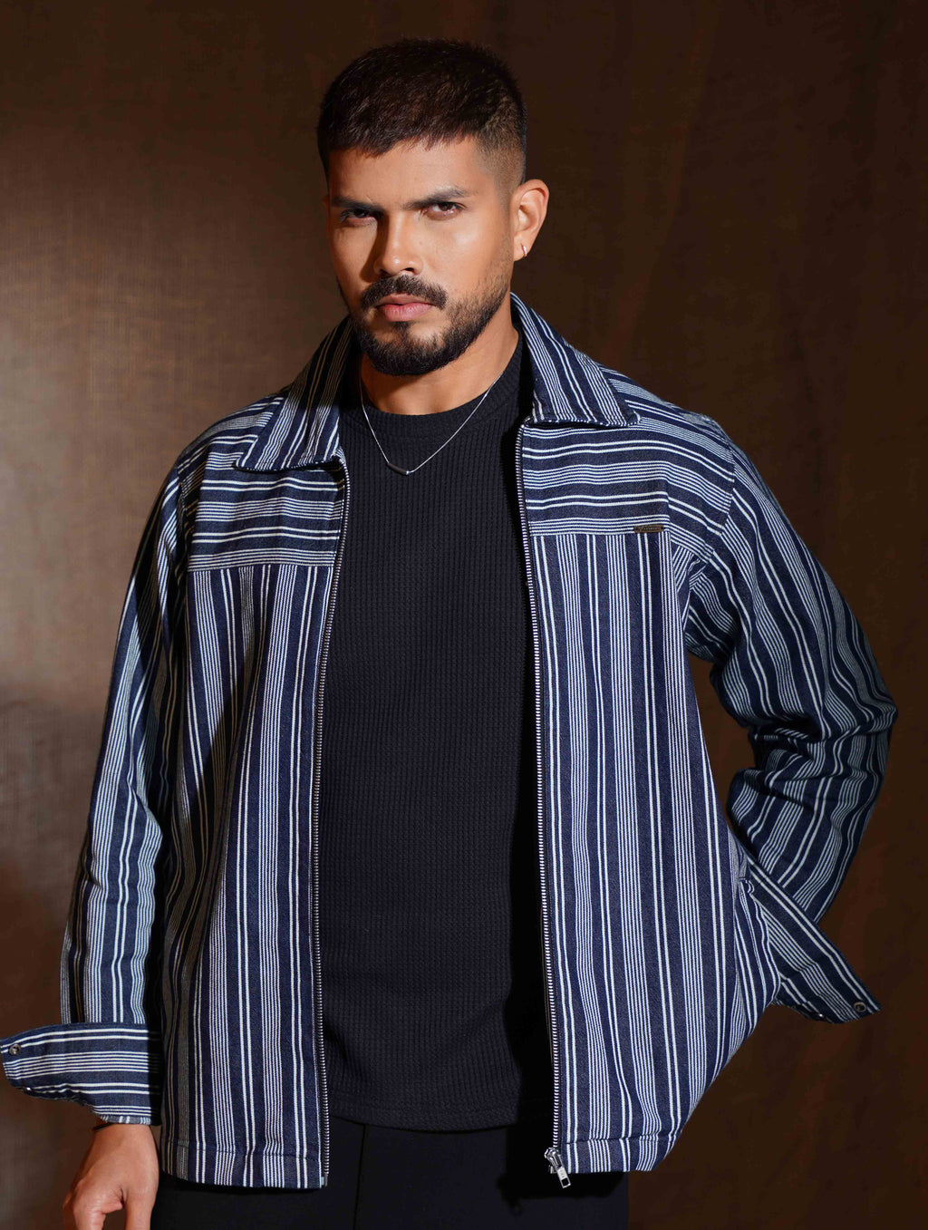 Blue stripe Shoulder Contrast zipper jacket