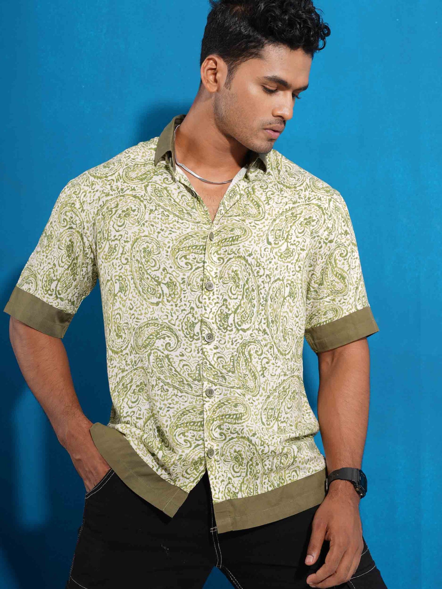 Pickle color sankha printed olive contrast Drop-shoulder half sleeve.