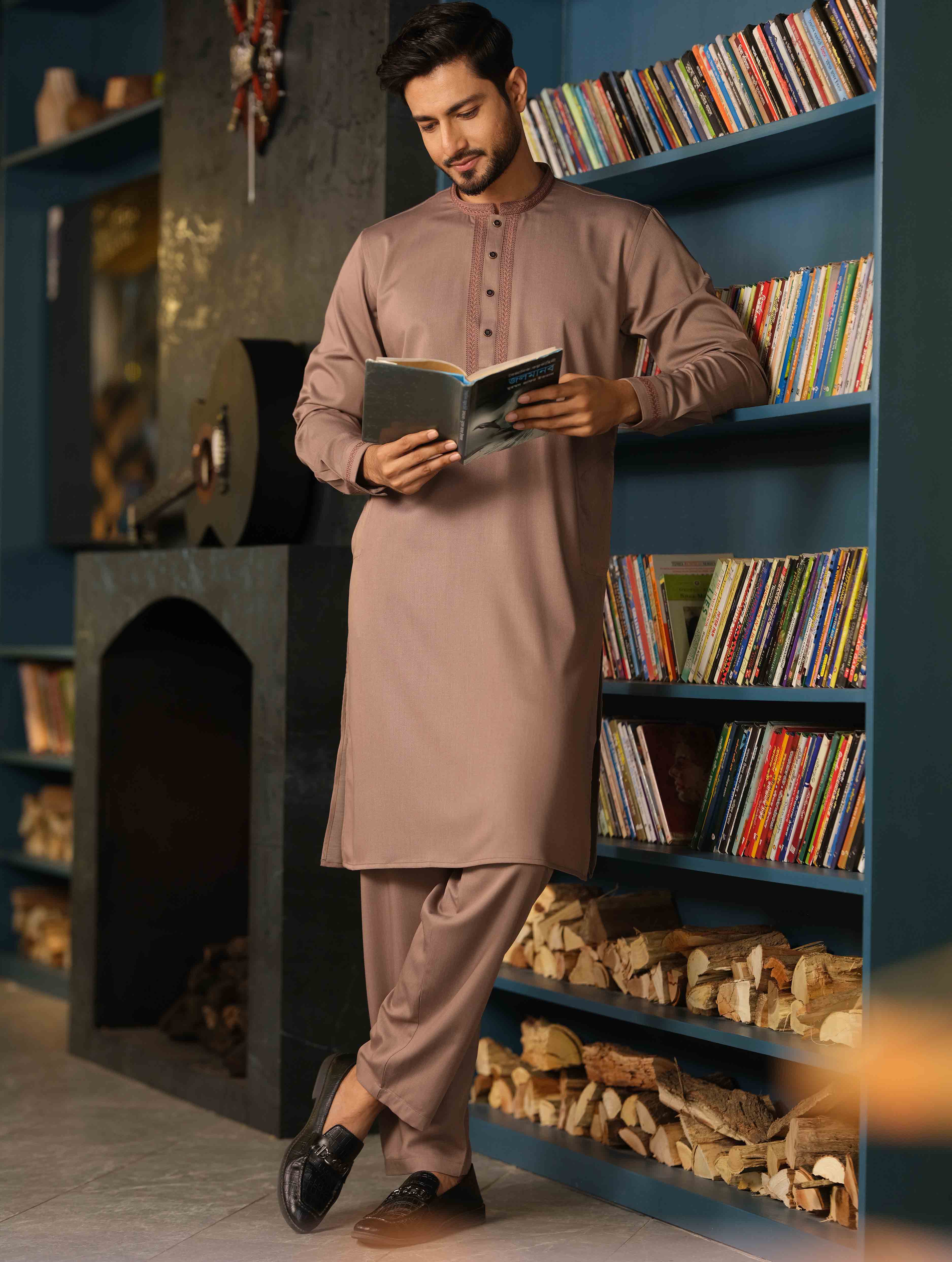 Almond Brown Luxury Kabli Set