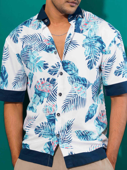 White printed blue contrast Drop-shoulder half sleeve shirt.